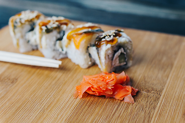 포토 JPG 해외이미지 사람없음 아웃포커스 롤스시 생강초절임 일본음식 해외포토 음식 촬영기법 초밥 절임 파일형식 이미지허브