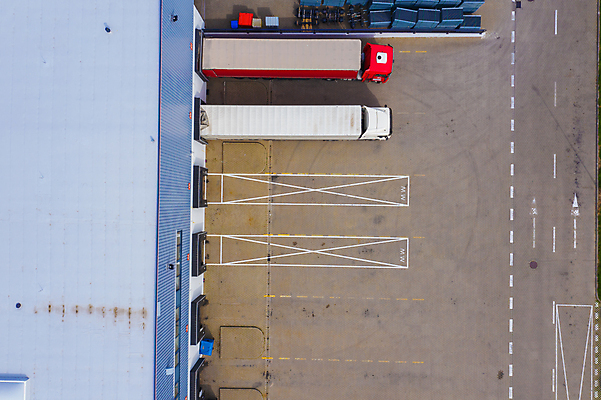 포토 JPG 해외이미지 공원 산업 도로 비즈니스 교통시설 자동차 안테나 사람없음 건물 트럭 화물 도시 센터 역 상품 정상 주식 컨테이너 창고 상업 머리위 지역 트랙터 수납 짐차 무거움 트레일러 물류 슈퍼마켓 드론 분배 수입 터미널 해외포토 건축물 공공시설 길 육상교통 교통 통신 금융 상점 운송업 무게 농기계 시설 특수차량 파일형식 이미지허브