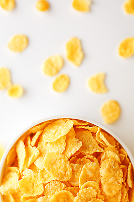 포토 JPG 해외이미지 백그라운드 사람없음 아웃포커스 달콤 아침식사 시리얼 흰배경 건강식 해외포토 음식 촬영기법 식사 흰색 맛 파일형식 이미지허브