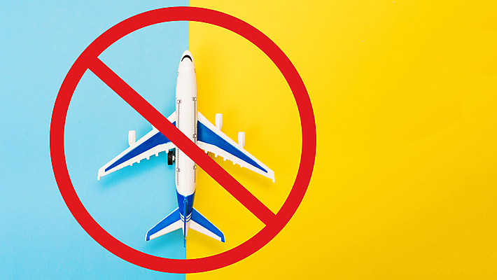 포토 JPG 해외이미지 모델 여행 백그라운드 컨셉 교통시설 휴가 비행기 사람없음 파란색 노란색 여행객 금지 바이러스 공항 정상 심볼 오브젝트 항공 사인 전쟁 위치 난민 취소 그만 대패 우크라이나 전염병 카피스페이스 해외포토 유럽 컬러 교통 항공교통 대중교통 사람 공백 질병 시설 파일형식 이미지허브