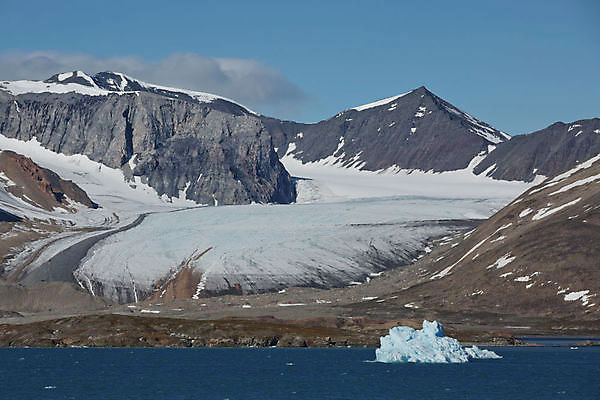 포토 JPG 해외이미지 바다 여행 겨울 자연 하늘 산 노르웨이 사람없음 물 파란색 환경 냉동 얼음 절벽 추위 탐험 북극 빙하 멀리 모나코 원정 절정 해외포토 자연요소 계절 유럽 컬러 극지방 생태계 파일형식 이미지허브
