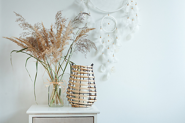 포토 JPG 해외이미지 디자인 문화 회색배경 주택 사람없음 내부 목재 장식 빛 침묵 침실 꿈 낭만 흰색 시골 인도인 에코 친환경 유기농 촛대 포수 DIY 내추럴 부적 스칸디나비아 핸드메이드 스타일 카피스페이스 해외포토 외국인 나무 웰빙 컬러 백그라운드 컨셉 재료 동양인 취미 건물 환경 소리 공백 회색 야구선수 파일형식 이미지허브