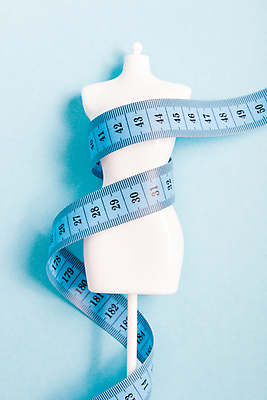 포토 JPG 해외이미지 모델 라이프스타일 여자 어린이 인형 신체 다이어트 포장 놀이 줄자 건강 사람없음 장난감 숫자 유행 피규어 게임 흰색 우아함 몸무게 마네킹 예측 플라스틱 비만 날씬함 측정 테이프 중독 계량기 꼭두각시 분실 얇은 인공 적자 제어 완전 해외포토 문자 컬러 컨셉 재질 문구용품 자 사람 생활 미니어처 몸매 파일형식 이미지허브