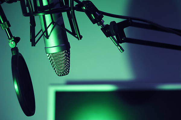 포토 JPG 해외이미지 스튜디오 근접촬영 사람없음 장비 은색 마이크 해외포토 뷰포인트 컬러 음향기기 파일형식 이미지허브