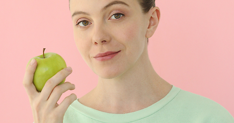 포토 JPG 해외이미지 백인 1 라이프스타일 응시 여자 행복 얼굴 음식 분홍색 백그라운드 다이어트 과일 건강 한명 사람 성인 초록색 뷰티 기쁨 신선 잡기 사과 유혹 먹기 긍정 내추럴 채식주의자 비건 해외포토 서양인 시선 감정 컬러 컨셉 모션 생활 신체부위 채식 파일형식 이미지허브