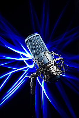 포토 JPG 해외이미지 스튜디오촬영 직업 음악 음향기기 백그라운드 커뮤니케이션 서기 사람없음 빛 한개 금속 소리 콘서트 공연 장비 무대 수확 흰색 기구 클래식 은색 마이크 라디오 복고 심플 오디오 방송 목소리 고립 옛날 팝 카피스페이스 해외포토 1 컬러 컨셉 농업 모션 재질 문화예술 실내 이벤트 전자제품 공백 파일형식 이미지허브