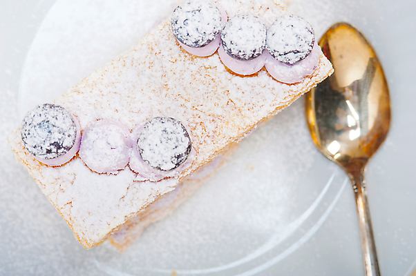 포토 JPG 해외이미지 디저트 사람없음 케이크 숟가락 달콤 블루베리 해외포토 음식 과일 수저 맛 파일형식 이미지허브