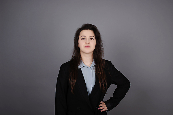 포토 JPG 해외이미지 백인 모델 직업 라이프스타일 여자 백그라운드 회사 비즈니스 사업가 회색배경 성공 갈색머리 한명 정장 성인 뷰티 유행 회색 업무 비즈니스우먼 자신감 전문직 미녀 고립 정중 스타일 여자만 여자한명만 카피스페이스 해외포토 서양인 1 헤어스타일 옷 감정 컬러 컨셉 사람 생활 공백 작업 직장인 미인 파일형식 이미지허브