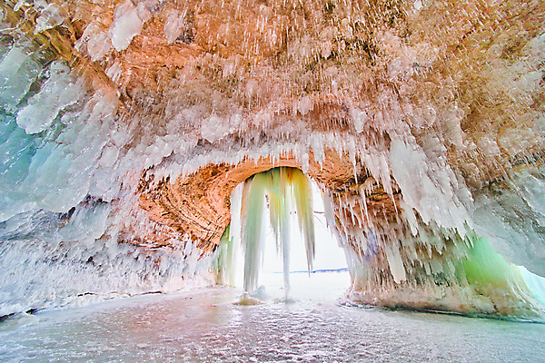 포토 JPG 해외이미지 나무 공원 호수 바다 여행 겨울 산 사람없음 야외 물 파란색 강 냉동 얼음 절벽 폭포 젖음 흐름 추위 개울 동굴 크리스탈 결정체 내추럴 해외포토 자연요소 식물 계절 공공시설 컬러 컨셉 자연 광석 파일형식 이미지허브