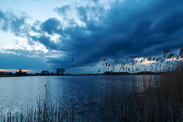 포토 JPG 해외이미지 호수 자연 하늘 사람없음 야외 어둠 새벽 해외포토 자연요소 생태계 파일형식 이미지허브