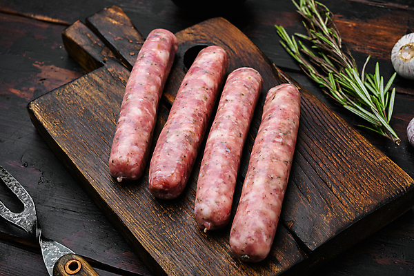 포토 JPG 해외이미지 식재료 실내 생고기 사람없음 소시지 날것 양고기 나무도마 양고기요리 나무배경 해외포토 음식 백그라운드 도마 육류 내부 목재 가공식품 파일형식 이미지허브