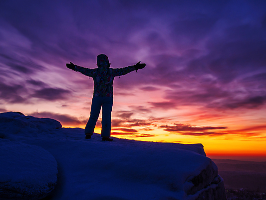 포토 JPG 해외이미지 라이프스타일 행복 기독교 종교 무기 컨셉 하늘 건강 관리 한명 사람 야외 태양 믿음 어둠 희망 황혼 일몰 새벽 기쁨 자유 기도 축하 영혼 감사 오르기 문학 천국 용서 숭배 신앙심 칭찬 수평선 해외포토 자연요소 1 감정 모션 생활 노을 파일형식 이미지허브