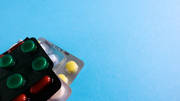 포토 JPG 해외이미지 라이프스타일 백그라운드 포장 건강 사람없음 상자 컬러풀 알약 약 반사 갈색 쌓기 공백 고통 흰색 도움 그룹 은색 질병 컨테이너 플라스틱 약국 두통 처방 팩 패키지 비타민 흙더미 복용 약사 진통제 헬프 항생제 많음 해외포토 감정 산업 컬러 컨셉 의학 모션 재질 생활 흙 화장품 영양소 파일형식 더미 이미지허브