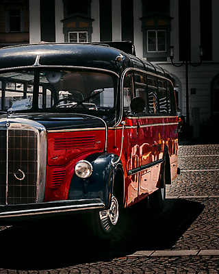 포토 JPG 해외이미지 전통 유럽 도로 여행 컨셉 교통시설 자동차 거리 버스 미술 사람없음 빨간색 운전 수확 골동품 도시 바퀴 역사 클래식 수집 향수 오브젝트 복고 상업 짐차 디젤 옛날 자동 회복 스타일 해외포토 나라 길 육상교통 컬러 교통 농업 모션 문화예술 대중교통 화장품 시설 파일형식 이미지허브