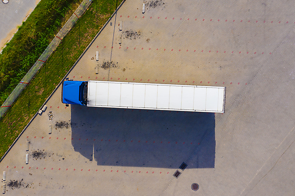 포토 JPG 해외이미지 산업 비즈니스 교통시설 자동차 사람없음 건물 세로 금융 트럭 화물 센터 시장 상품 주식 컨테이너 주차 배열 창고 상업 지역 트랙터 수납 짐차 질서 무거움 트레일러 소매 슈퍼마켓 로딩 무료 분배 조감도 터미널 해외포토 건축물 육상교통 교통 경제 상점 운송업 예절 무게 농기계 시설 특수차량 파일형식 이미지허브