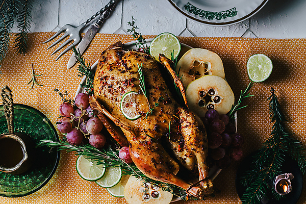 포토 JPG 해외이미지 전통 접시 배너 열매 음식 조각 백그라운드 오렌지 뼈 오리 육류 요리 동양인 사람없음 빨간색 식당 검은색 식사 저녁식사 중국 소고기 튀김 고명 맛 그릴 바비큐 굽기 메뉴 준비 양배추 베이징 레시피 거위 추수감사절 로즈메리 점심식사 핸드메이드 맛있는 해외포토 식물 식기 아시아 기독교 컬러 컨셉 채소 과일 식재료 조류 주방용품 인종 상점 구이 허브 파일형식 이미지허브