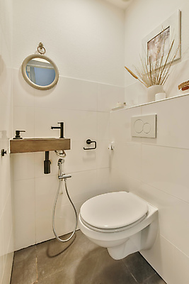 포토 JPG 해외이미지 실내 사람없음 인테리어 깨끗함 거울 욕실 세면대 화장실 변기 해외포토 디자인 컨셉 내부 파일형식 이미지허브