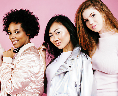 포토 JPG 해외이미지 모양 백인 모델 여자 행복 문화 분홍색 백그라운드 컨셉 신체 함께함 건강 미소 사람 동양인 성인 빨간색 세명 친구 뷰티 유행 우주 검은색 흰색 그룹 가슴 심볼 만들기 암 생강 진짜 스타일 해외포토 서양인 감정 컬러 채소 관계 모션 표정 인종 신체부위 질병 파일형식 이미지허브