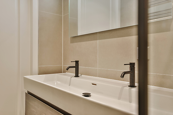 포토 JPG 해외이미지 실내 사람없음 인테리어 깨끗함 소프트포커스 세면대 화장실 해외포토 디자인 컨셉 촬영기법 내부 파일형식 이미지허브