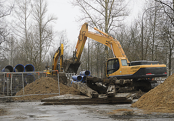 포토 JPG 해외이미지 직업 산업 지구 부분 사람없음 물 쌓기 흙 손상 도시 네트워크 구멍 연결 큼 굴착기 발굴 서비스 대문 파이프 시스템 지하 조립 배수구 계약자 교체 땅바닥 땅파기 설치 파이프라인 폐수 하수 공급 해외포토 자연요소 컨셉 모션 바닥 문 중장비 환경오염 크기 계약 파이프_관 파일형식 이미지허브
