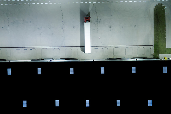 포토 JPG 해외이미지 공원 산업 도로 비즈니스 교통시설 자동차 안테나 사람없음 건물 트럭 화물 도시 센터 역 상품 정상 야간 주식 컨테이너 창고 상업 머리위 지역 트랙터 수납 짐차 무거움 트레일러 물류 슈퍼마켓 드론 분배 수입 터미널 해외포토 자연요소 건축물 공공시설 길 육상교통 교통 통신 금융 상점 운송업 무게 농기계 시설 특수차량 파일형식 이미지허브