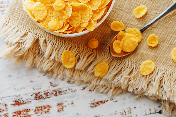 포토 JPG 해외이미지 백그라운드 사람없음 숟가락 달콤 아침식사 시리얼 건강식 나무탁자 해외포토 음식 탁자 수저 식사 맛 파일형식 이미지허브