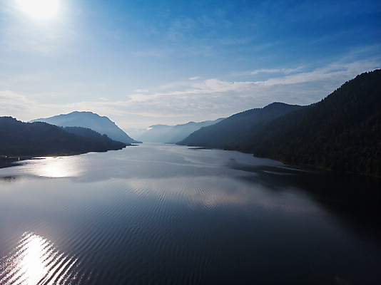 포토 JPG 해외이미지 주간 호수 자연 하늘 산 사람없음 야외 반사 맑음 러시아 해외포토 자연요소 유럽 날씨 생태계 파일형식 이미지허브