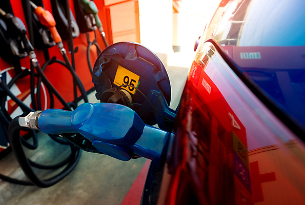 포토 JPG 해외이미지 주간 자동차 사람없음 야외 주유기 주유소 넣기 주유구 주유건 해외포토 자연요소 육상교통 모션 기계 주유 파일형식 이미지허브