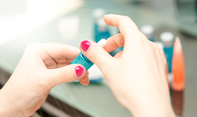 포토 JPG 해외이미지 템플릿 여자 얼굴 신체 포장 건강 사람없음 치료 세트 약 우주 스파 목욕 화장품 욕실 흰색 액체 고급 기름 상품 컨테이너 플라스틱 허브 피부 크림 피부관리 비누 로션 패키지 튜브 스킨케어 테라피 돌봄 수분크림 위생관리 목업 브랜딩 해외포토 식물 산업 음식 컬러 컨셉 의학 모션 재질 관리 사람 신체부위 위생용품 뷰티 청결 파일형식 이미지허브