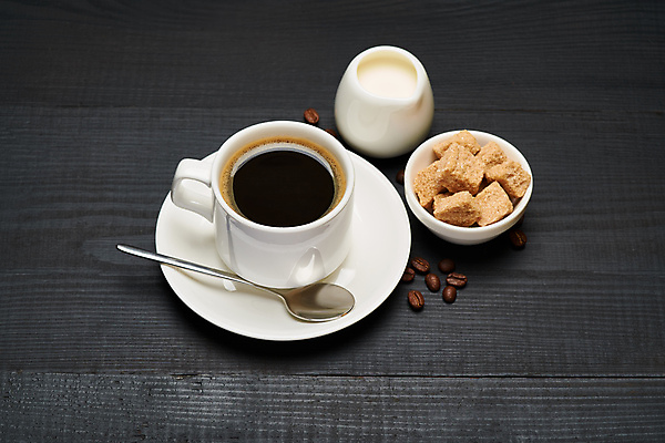 포토 JPG 해외이미지 커피 음료 백그라운드 패턴 재료 사람없음 컵 갈색 검은색 어둠 우유 에너지 신선 뜨거움 맛 설탕 컵받침 크림 오브젝트 질감 향기 아로마 향 에스프레소 카페인 해외포토 식기 컬러 컨셉 무늬 유제품 받침대 냄새 파일형식 이미지허브