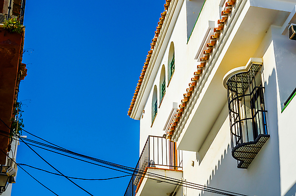 포토 JPG 해외이미지 전통 디자인 외관 벽 건축양식 창문 난간 유리 휴식 벽돌 바닥 아파트 주택 프레임 사람없음 야외 건물 장식 금속 페인트 수확 발코니 시골 도시 블라인드 역사 스페인 재산 플랫 달콤 묘사 질감 복고 타운 고체 옛날 진짜 철책 스타일 해외포토 건축물 건축 유럽 컨셉 농업 재질 금융 커튼 맛 파일형식 이미지허브