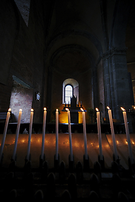 포토 JPG 해외이미지 유럽 종교 여행 건축양식 하늘 산 사람없음 건물 성당 교회 탑 이탈리아 수확 중세 역사 성자 폐허 알프스 신성 수도원 산기슭 고딕 로마네스크 수녀원 신앙심 옛날 파멸 피에몬테 해외포토 건축물 건축 나라 컨셉 농업 종교건축 파일형식 소멸 이미지허브