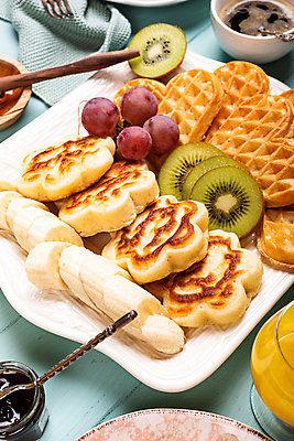 포토 JPG 해외이미지 음식 포도 바나나 키위 사람없음 아침식사 와플 팬케이크 해외포토 과일 디저트 케이크 식사 파일형식 이미지허브