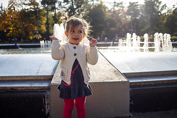 포토 JPG 해외이미지 백인 라이프스타일 계절 공원 행복 어린이 잎 오렌지 장난 가족 자연 놀이 날씨 한명 웃음 사람 야외 노란색 맑음 산책 기쁨 젖음 아기 숲 작음 10월 걸음마 해외포토 서양인 식물 1 공공시설 감정 컬러 과일 관계 모션 휴식 표정 생활 날짜 크기 생태계 파일형식 이미지허브