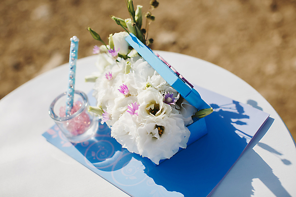 포토 JPG 해외이미지 꽃 유리 그림자 해변 사람없음 야외 화려 결혼소품 웨딩아치 해외포토 식물 바다 결혼 컨셉 재질 오브젝트 파일형식 이미지허브