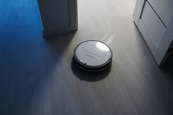 포토 JPG 해외이미지 실내 사람없음 빛 문 청결 방 청소 스마트 청소로봇 해외포토 컨셉 내부 위생 로봇 파일형식 이미지허브