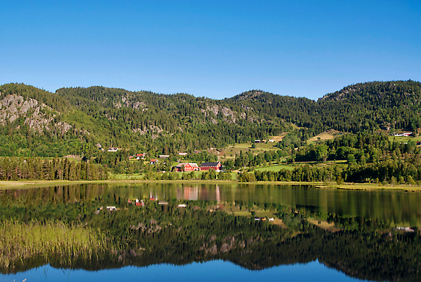 포토 JPG 해외이미지 주간 호수 자연 하늘 산 노르웨이 사람없음 야외 건물 반사 해외포토 자연요소 건축물 유럽 생태계 파일형식 이미지허브