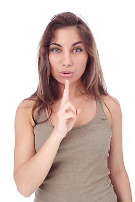 포토 JPG 해외이미지 백인 1 라이프스타일 손 응시 여자 백그라운드 컨셉 손가락 갈색머리 관리 한명 서기 사람 손짓 성인 뷰티 갈색 유행 총 흰색 가리킴 잡기 정상 발사 군용 고립 공격적 도발 가상 해외포토 서양인 헤어스타일 시선 무기 컬러 모션 군대 생활 신체부위 파일형식 이미지허브