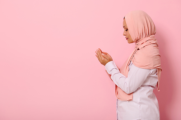 포토 JPG 해외이미지 응시 시선 감정 종교 얼굴 컨셉 성공 표정 한명 유행 침묵 기도 비즈니스우먼 자신감 영혼 우아함 이슬람교 숭배 스타일 카피스페이스 해외포토 1 여자 비즈니스 사람 신체부위 소리 공백 직장인 파일형식 이미지허브