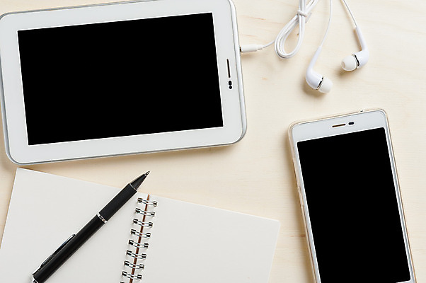 포토 JPG 해외이미지 라이프스타일 음악 백그라운드 인터넷 비즈니스 모바일 추상 휴식 사람없음 스마트폰 알약 펜 디지털 스크린 모니터 헤드폰 공책 듣기 터치 업무 네트워크 이메일 어플리케이션 연결 휴대용 스마트 와이파이 전자 멀티미디어 단절 소셜 터치스크린 스타일 셀룰러 해외202004 해외포토 음향기기 컨셉 무늬 모션 문화예술 문구용품 생활 핸드폰 스마트기기 컴퓨터 필기구 약 작업 오브젝트 무선인터넷 파일형식