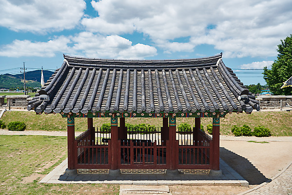 포토 JPG 주간 구름 여행 한국건축 유적지 하늘 풍경 사람없음 야외 관광지 봄 문화재 역사 한국사 대포 강화도 국내여행 명승지 사적지 강화초지진 국내포토 자연요소 계절 건축 무기 고건축 인천 파일형식