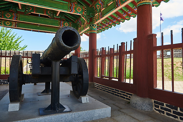 포토 JPG 주간 여행 한국건축 유적지 풍경 사람없음 야외 관광지 봄 문화재 역사 한국사 대포 강화도 국내여행 명승지 사적지 강화초지진 국내포토 자연요소 계절 건축 무기 고건축 인천 파일형식