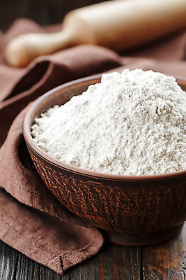 포토 JPG 해외이미지 음식 백그라운드 재료 탁자 요리 사람없음 목재 갈색 쌓기 주방 숟가락 흰색 기구 사발 가루 준비 유기농 날것 반죽 밀가루 밀가루반죽 통밀 해외202004 해외포토 나무 웰빙 컬러 가구 모션 수저 사기그릇 밀 파일형식