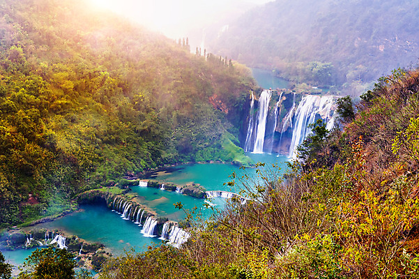 포토 JPG 해외이미지 나무 공원 여행 이동 자연 하늘 휴가 동양인 풍경 사람없음 야외 초록색 물 파란색 강 세계 여행객 환경 중국 봄 폭포 젖음 흐름 가을 바위 용 개울 매끈함 부드러움 내추럴 파라다이스 해외202004 해외포토 자연요소 식물 계절 공공시설 아시아 컬러 컨셉 사람 인종 감각 생태계 파일형식
