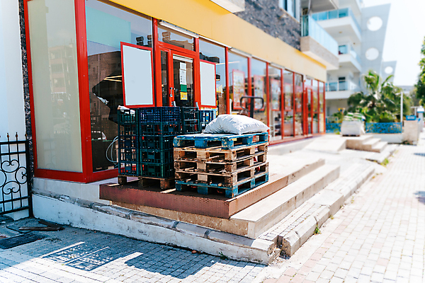 포토 JPG 해외이미지 산업 음식 비즈니스 교통시설 사람없음 야외 목재 세일 쌓기 상점 힘 재활용 화물 시장 재산 바이러스 구매 위험 하락 기아 창고 상업 공포 수납 소매 슈퍼마켓 수목 원자재 위기 적자 전염병 해외포토 나무 교통 컨셉 재료 모션 금융 쇼핑 운송업 질병 사회이슈 시설 친환경 파일형식 이미지허브