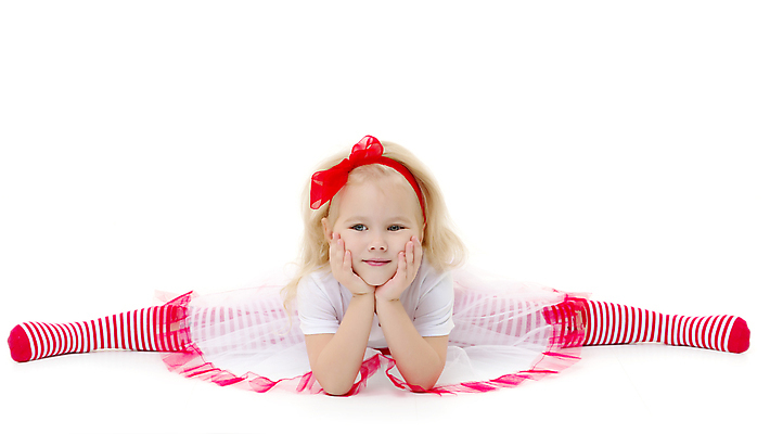 포토 JPG 해외이미지 스튜디오촬영 백인 라이프스타일 여자 어린이 스포츠 백그라운드 신체 건강 미술 한명 사람 운동 뷰티 스트레칭 공연 댄서 흰색 춤 우아함 유연 발레 연습 체조선수 체조 노끈 고립 혼자 해외포토 서양인 직업 1 줄 컬러 컨셉 문화예술 운동선수 실내 이벤트 생활 파일형식 이미지허브