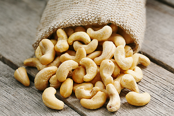 포토 JPG 해외이미지 사람없음 견과류 쏟아짐 캐슈넛 해외포토 모션 파일형식 이미지허브