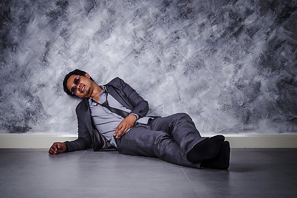 포토 JPG 해외이미지 직업 남자 안경 벽 백그라운드 생각 비즈니스 태국 노동자 바닥 스트레스 한국 피곤 한명 사람 앉기 동양인 정장 성인 일본 검은색 중국 고통 회색 슬픔 비즈니스맨 실패 좌절 종업원 고민 경영자 두통 문제 다락방 땅바닥 압력 우울증 위기 적자 혼자 해외포토 1 잡화 옷 감정 아시아 컬러 컨셉 모션 인종 직장인 질병 리더 파일형식 이미지허브