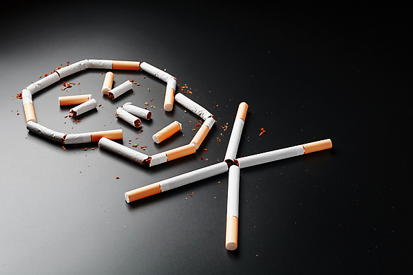 포토 JPG 해외이미지 스튜디오촬영 해골 사람없음 X 금연 담배꽁초 금연데이 해외포토 알파벳 기념일 캠페인 뼈 담배 실내 사회이슈 파일형식 이미지허브