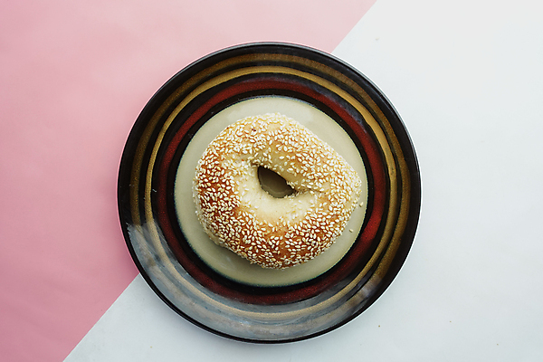 포토 JPG 해외이미지 음식 디저트 요리 사람없음 케이크 시골 신선 원형 아침식사 굽기 반죽 베이글 번 페스츄리 핸드메이드 카피스페이스 맛있는 해외포토 도형 빵 식사 공백 구이 파일형식 이미지허브